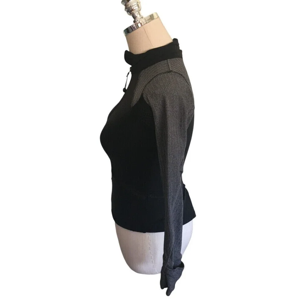 Ivivva Jacket Girl's Size XS Black Gray Long Sleeve Zip Up Sweat Shirt